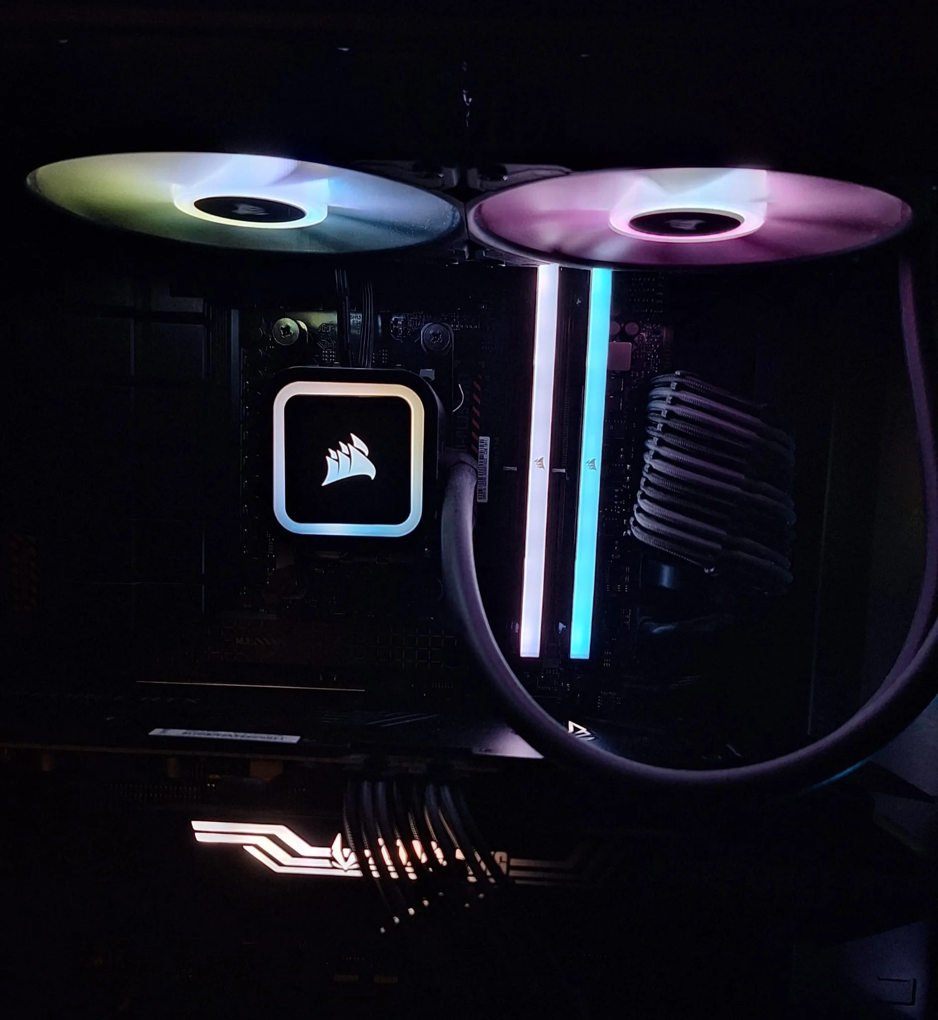 Beispiel für sauber gebautes RGB PC Innenleben